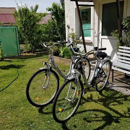 Lägenhet Gaestehaus Am Teich Raben Steinfeld