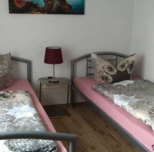 Apartamento Gaestehaus Am Teich Raben Steinfeld